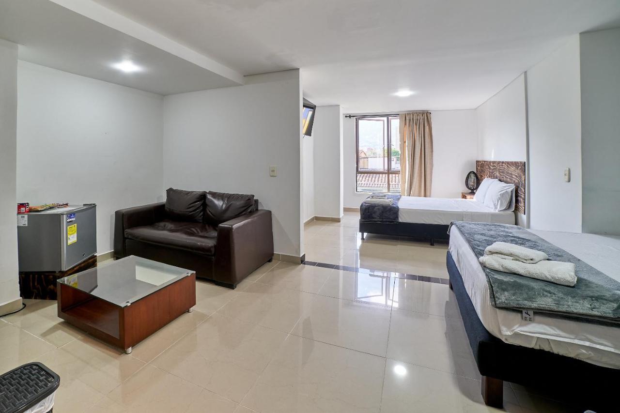Farum Hotel Medellín Buitenkant foto