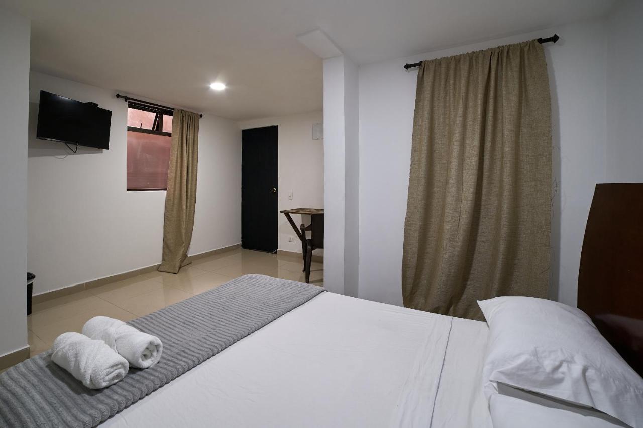 Farum Hotel Medellín Buitenkant foto